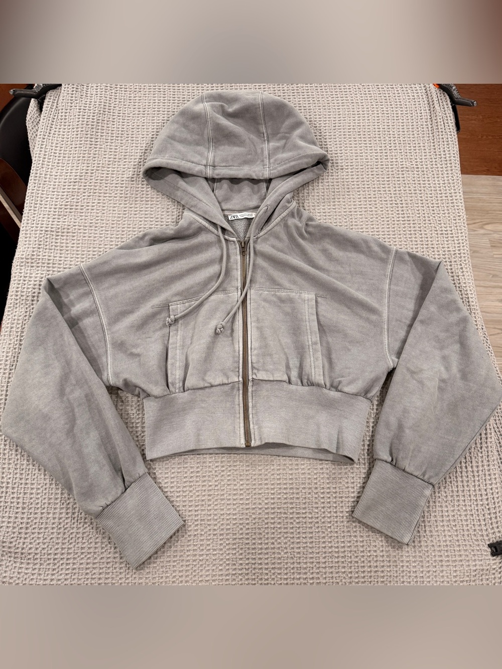 Zara Light Gray Cropped Zip-Up Hoodie Jacket